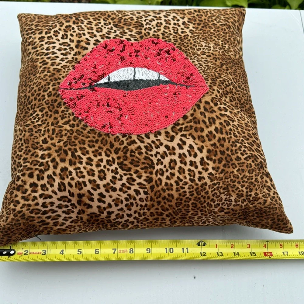 Cushion - Picture 3 of 3